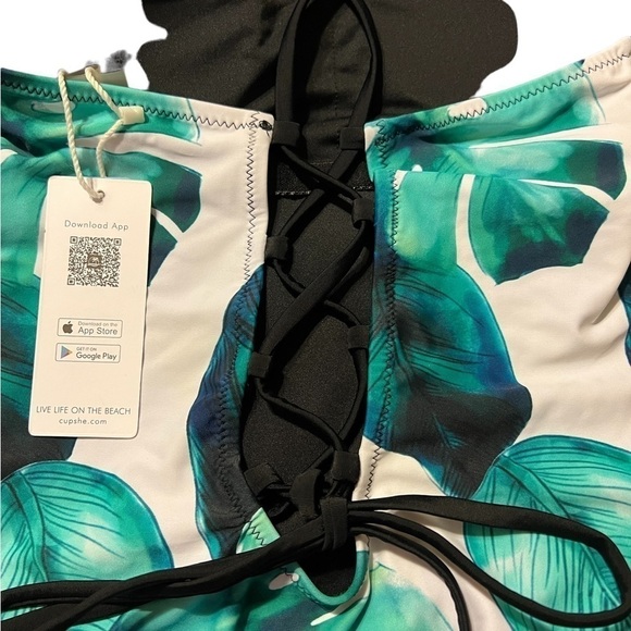 Cupshe one piece swimsuit size M - Picture 3 of 6